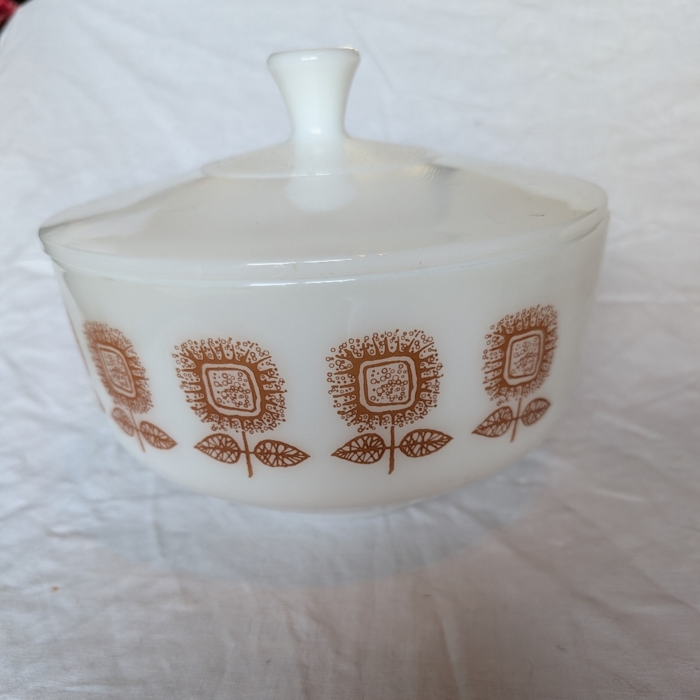 2/60$Federal Milk Glass White and Brown Bakeware Dish With Lid And Sunflower